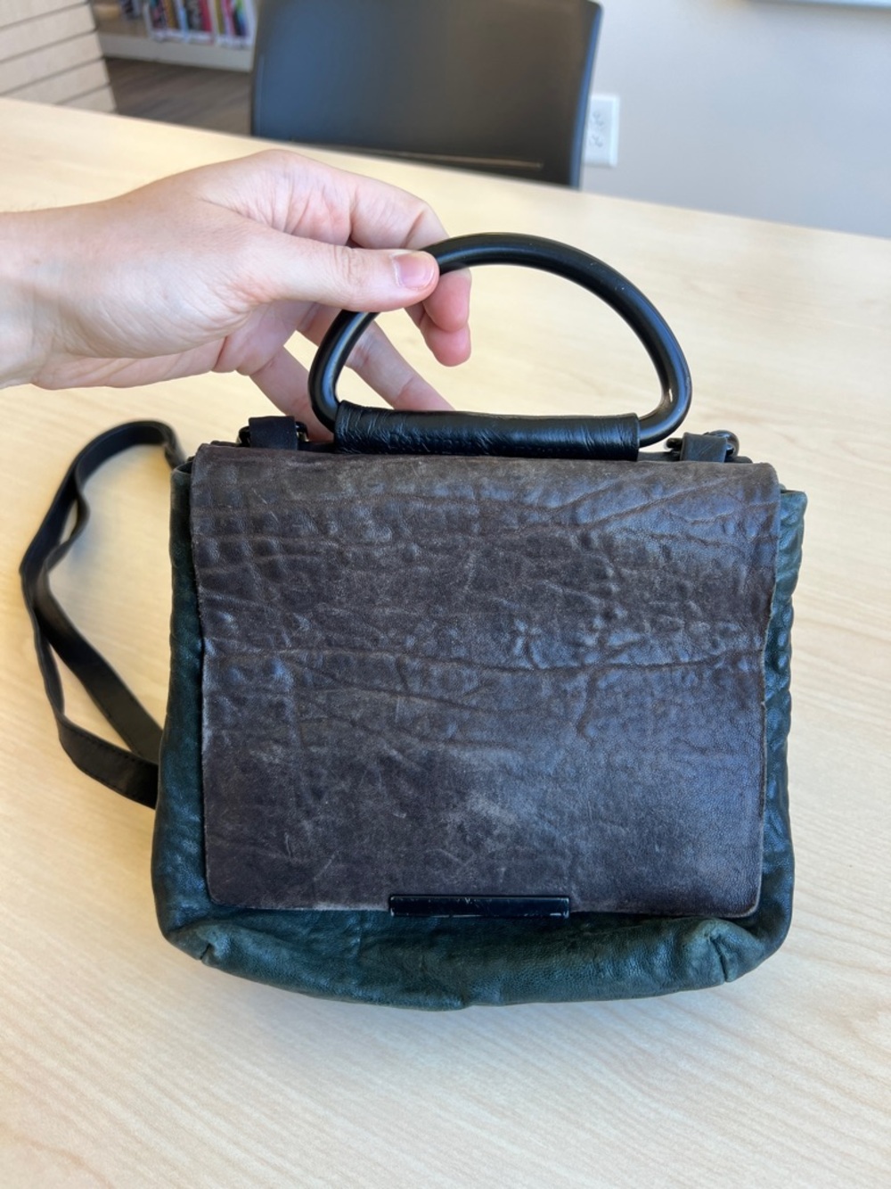 Anthropologie x Daniella Lehavi two-toned leather crossbody bag black and green - Picture 4 of 14